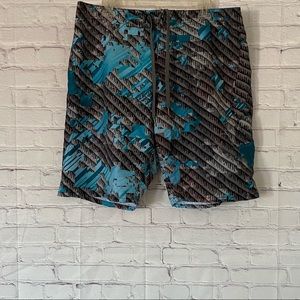 ELX2 men’s short geometric pattern size 36